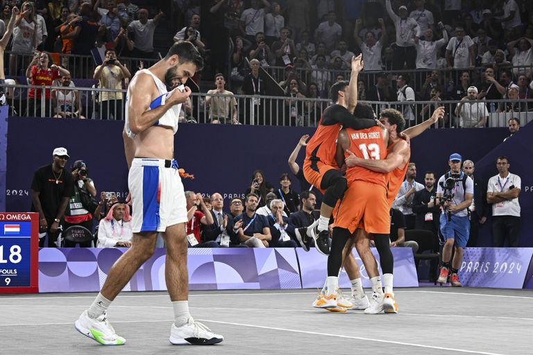 De Nederlandse 3x3 basketballers zorgden voor een daverende verrassing (foto: ANP 2024/Michael Baucher IMAGO).