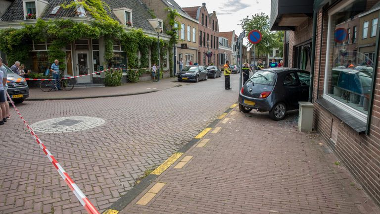 In de Voorstraat was het even schrikken (foto: Christian Traets/SQ Vision).