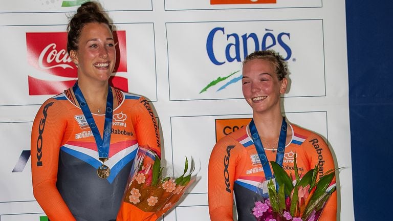 In 2014 veroverde Shanne Braspennincx (rechts) brons tijdens het EK baanwielrennen in Guadeloupe, met Elis Ligtlee (foto: ANP 2014/Wim Hoste). 