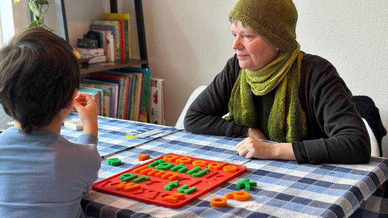 Kathy geeft les aan Orion (foto: Alain Heeren).