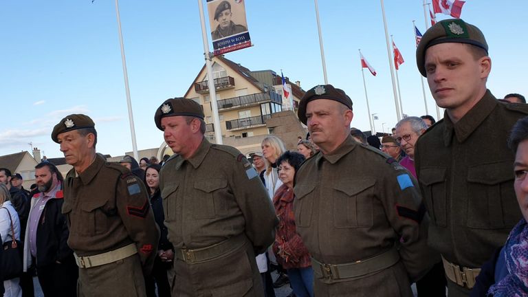 Roland samen met zijn re-enactment vereniging (foto: Ronald Hedders). 