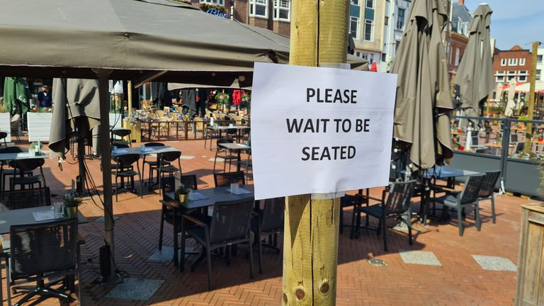 Terras op de Markt in Eindhoven (foto: Noël van Hooft) 