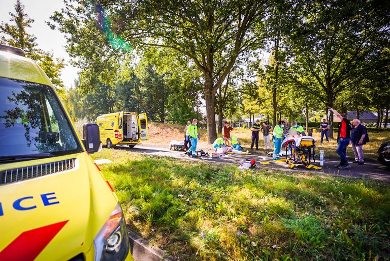 Het ongeluk gebeurde op de Smits van Oyenlaan (foto: Sem van Rijssel/SQ Vision).