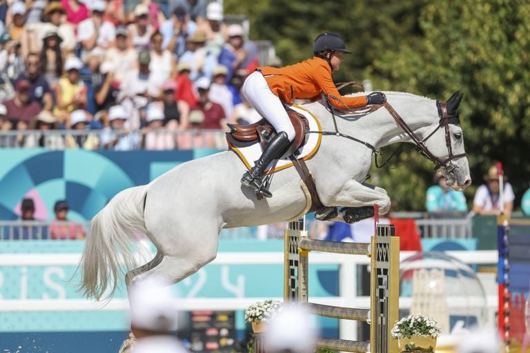 Kim Emmen in actie tijdens de Olympische Spelen in Versailles (foto: ANP 2024/Stefan Lafrentz IMAGO).