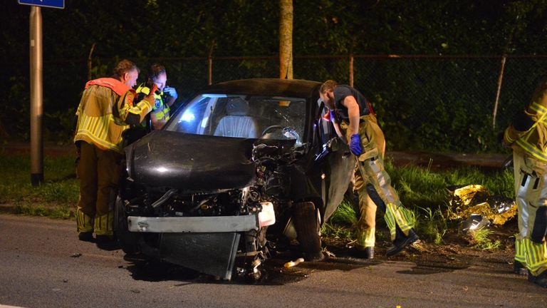 Politie doet onderzoek (foto: Perry Roovers/SQ Vision Mediaprodukties).