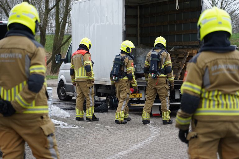 De brandweer had het vuur snel onder controle (foto: Jeroen Stuve/SWQ Vision).