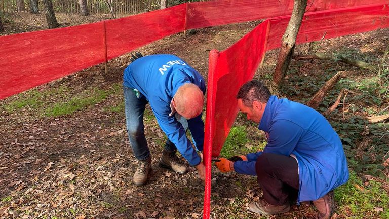 Sportlegendes Rein en Richard zorgen voor een strakke baan (foto: Libéma).