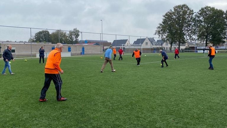 De training werd afgesloten met een aantal partijtjes.