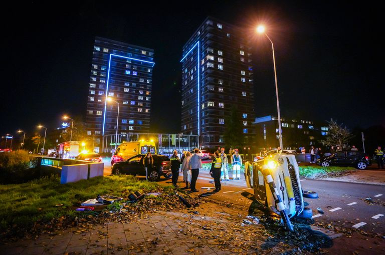 Het ongeluk gebeurde in de Karel de Grotelaan in Eindhoven (foto: SQ Vision).