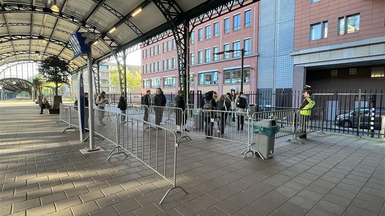 Van chaos op station Den Bosch was maandagochtend bepaald geen sprake (foto: Eva de Schipper).