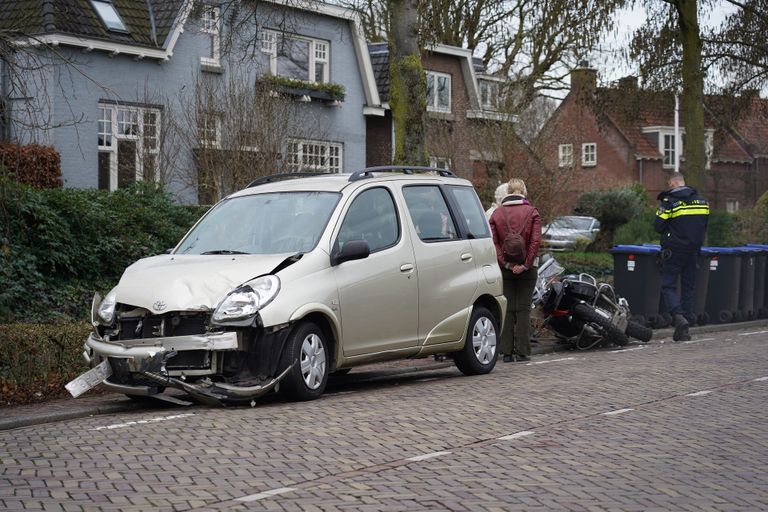 Het ongeluk gebeurde op de Lage Ham in Dongen (foto: Jeroen Stuve/SQ Vision).