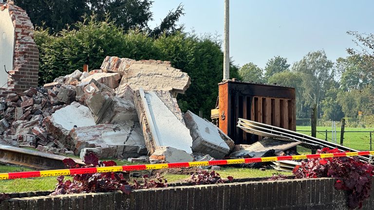 De overgebleven ravage na de brand (foto: Floortje Steigenga).