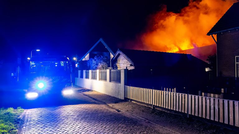 Grote brand in loods Herpt ( Foto: Jurgen Versteeg/SQ Vision)