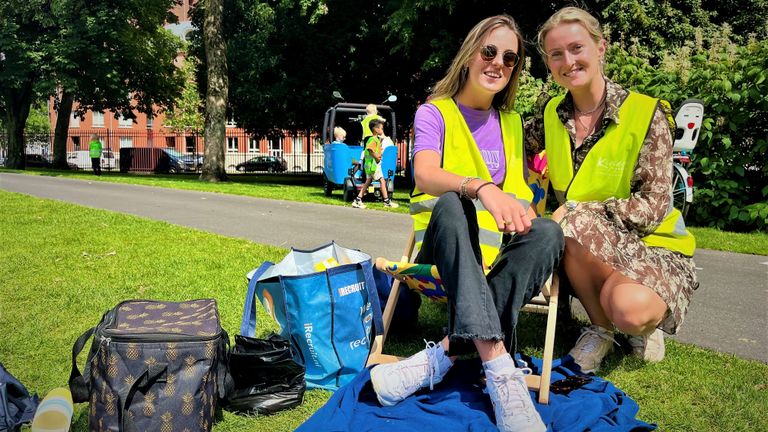 Amber van Vugt en Kirsten van der Steen (foto: Raoul Cartens).
