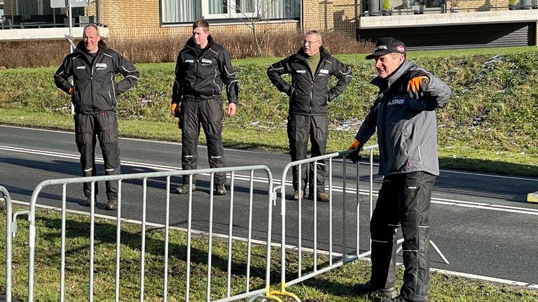 'Parcoursbaas' Adrie van der Poel geeft aanwijzingen (foto: Erik Peeters)