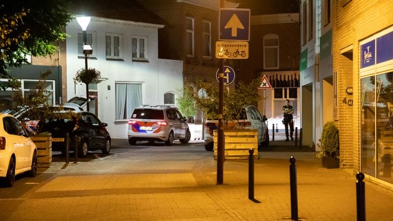 De overval bij het casino in Oudenbosch vond rond kwart over een donderdagnacht plaats (foto: Christian Traets/SQ Vision).