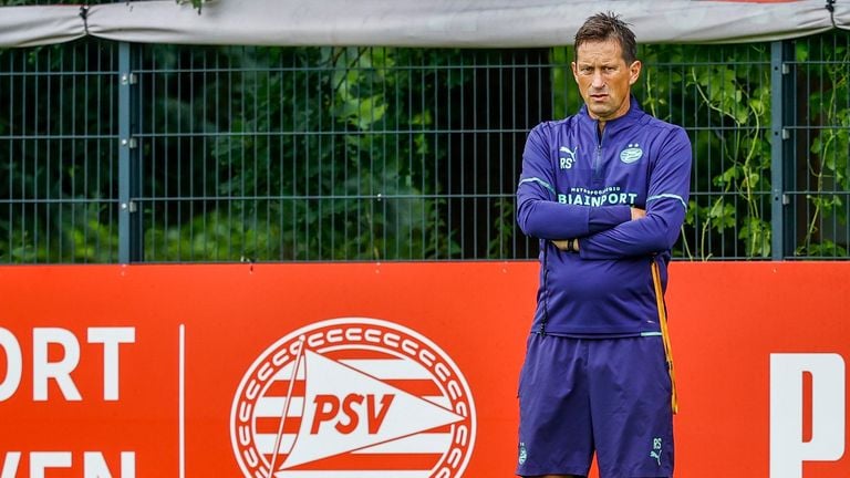 PSV-trainer Roger Schmidt (foto: ANP).