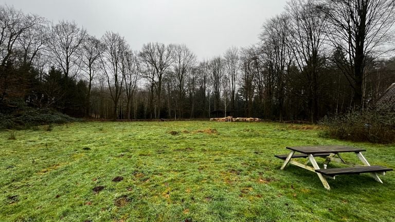 Op deze plek moet een speelplek voor kinderen komen (foto: Rogier van Son)