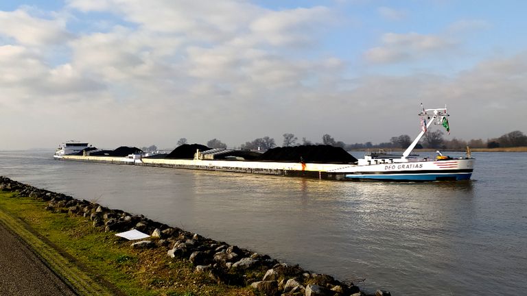 De trots van de familie Zeldenrust: binnenvaartschip Deo Gratias (foto: Jozua Zeldenrust) 