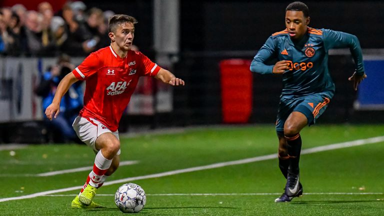 Juan Familia-Castillo in 2019 als speler van Ajax. (Foto: OranjePictures)